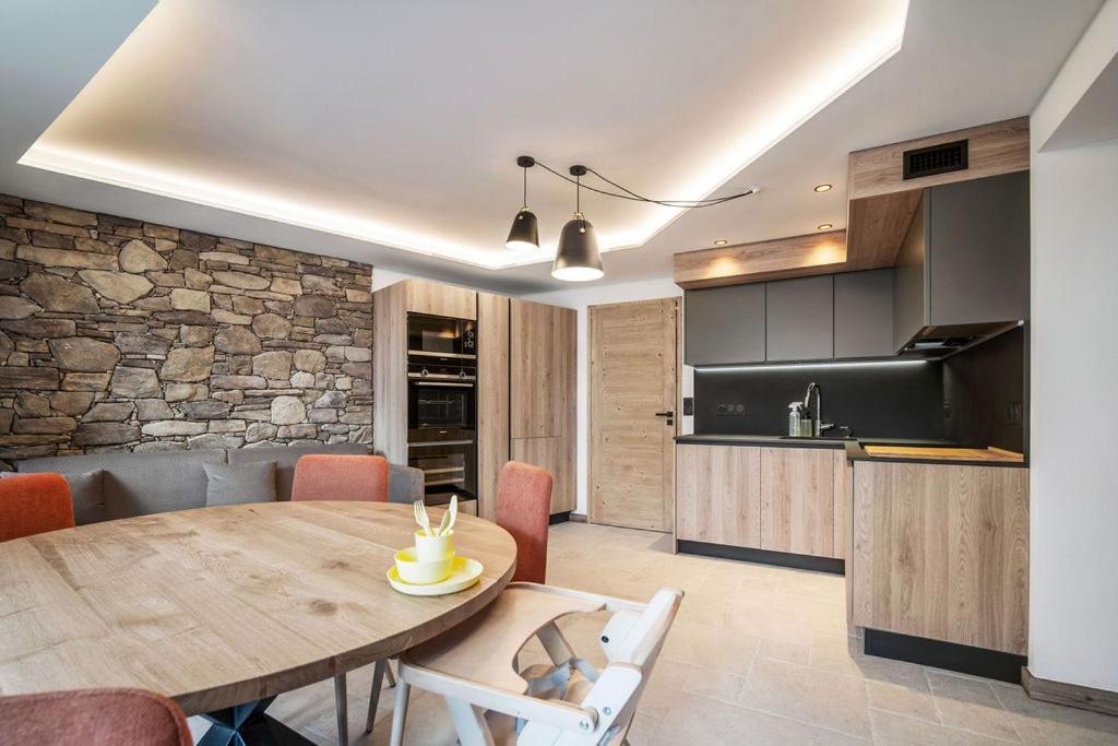 Chalet Hotel Quartz Tignes Exterior photo